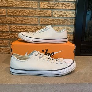 Classic Leather Low Top Converse Sneakers